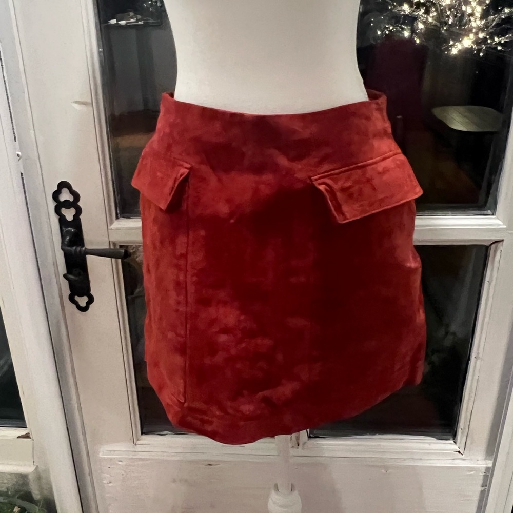 Suede like mini skirt